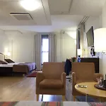 호텔 스칸딕 그랜드 마리나 4*