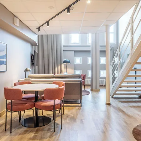 Hotel Scandic Grand Marina 4*