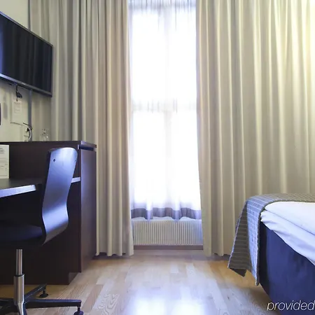 Scandic Grand Marina Hotel 4*