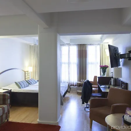 Scandic Grand Marina Hotel 4*